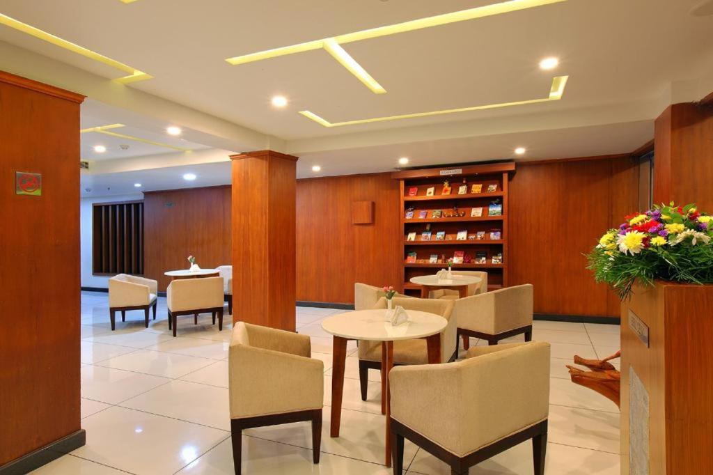 מלון Tāmarakulam Sreevalsam Residency Kulanada מראה חיצוני תמונה